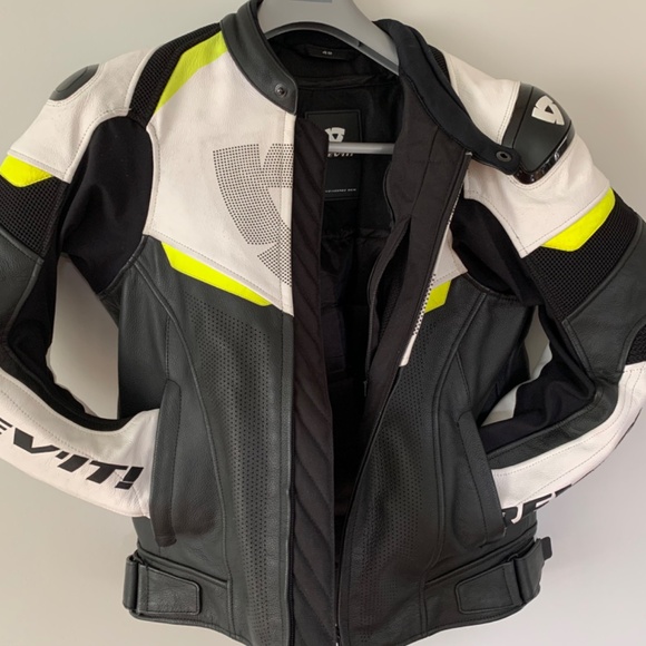 Rev’it! Convex leather motorcycle jacket - Picture 2 of 8